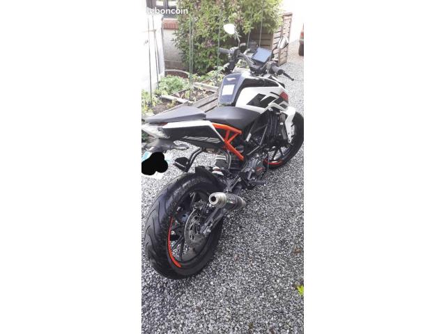 Photo KTM Duke 125 image 2/2