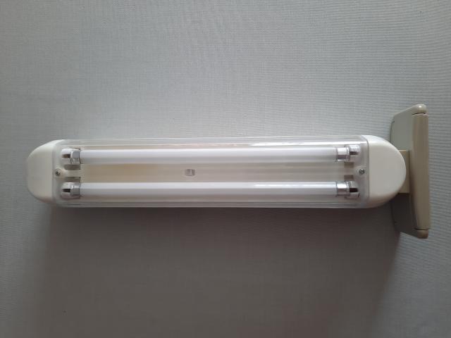Photo Lampe de secours automatique - 2 tubes fluorescents TL image 2/5
