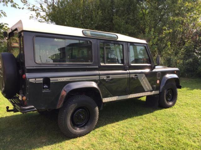 Photo Land Rover Defender 110 COUNTY 9 places image 2/3