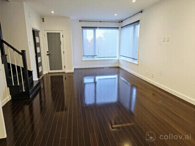 Photo LIBRE Condo semi-meublé sur 2 étages proche de tout (Longueuil, Quebec) image 2/6