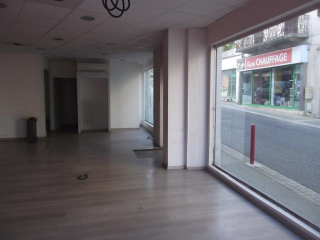 Photo local centre ville la Rochette 73110 image 2/6