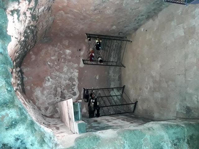 Photo Location cave (bouteille, meubles, légumes, ...) 10m2, sécurisé 2 portes dans village image 2/4