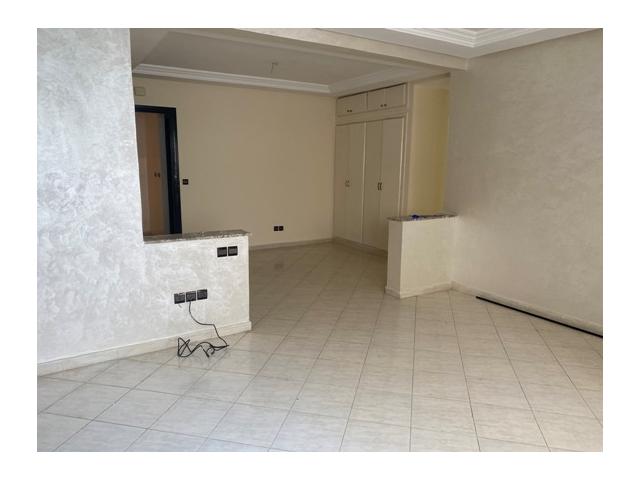 Photo Location d'un appartement  vide à harhoura image 2/5