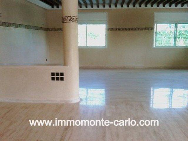 Photo Location d’une villa d’architecte avec piscine à Soussi image 2/6