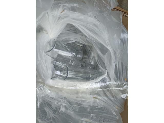 Photo Lot + de 400 flacons 100ml image 2/4