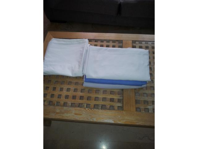 Photo Lot de draps de lit image 2/2