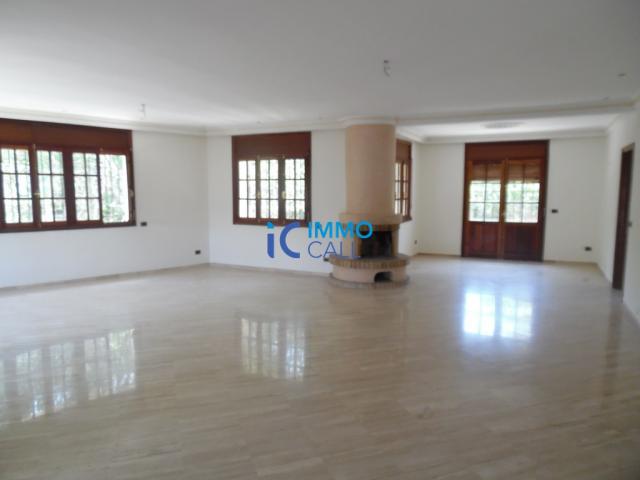 Photo Luxueuse villa de 900 m² en location située à Hay Riad image 2/6