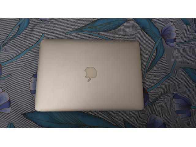 Photo Macbook Air 13"  1,7 Ghz i5 MID : 2011 Model : A1369 image 2/3