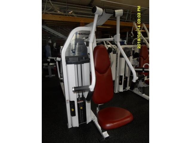 Photo machines Musculation Nautilus Nitro plus pro super état image 2/6