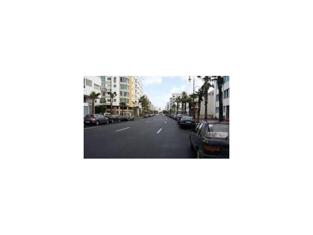 Photo Magasin commercial rabat diour jamaa 450m image 2/2