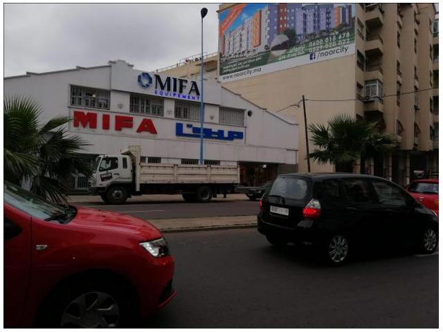 Photo Magasin ibn tachfin de 123m2 image 2/2