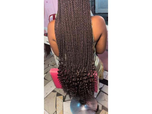 Photo Magnifique twist pour tout type de cheveux image 2/5