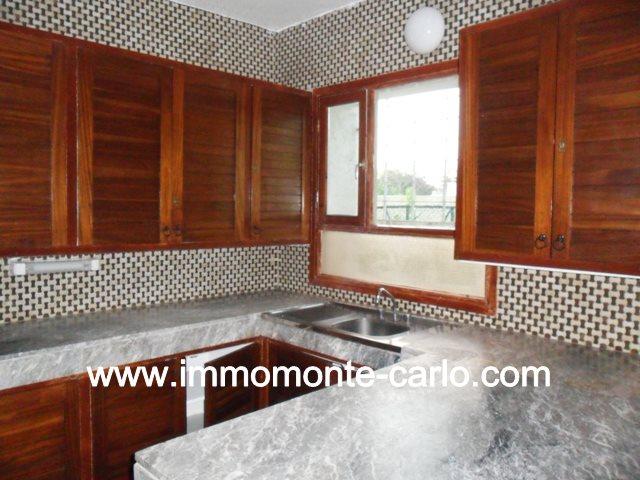 Photo Magnifique villa avec piscine et chauffage à Souissi RABAT image 2/4