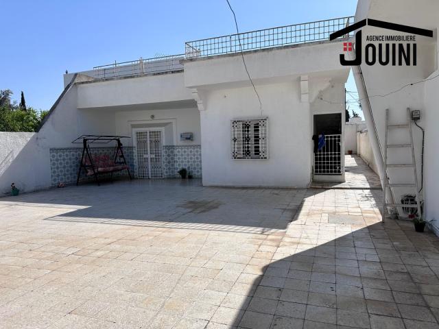 Photo Maison Au centre ville Beb Saadoune image 2/2
