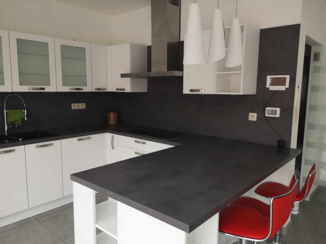 Photo Maison bel-étage entièrement rénovée 2 chambres image 2/6