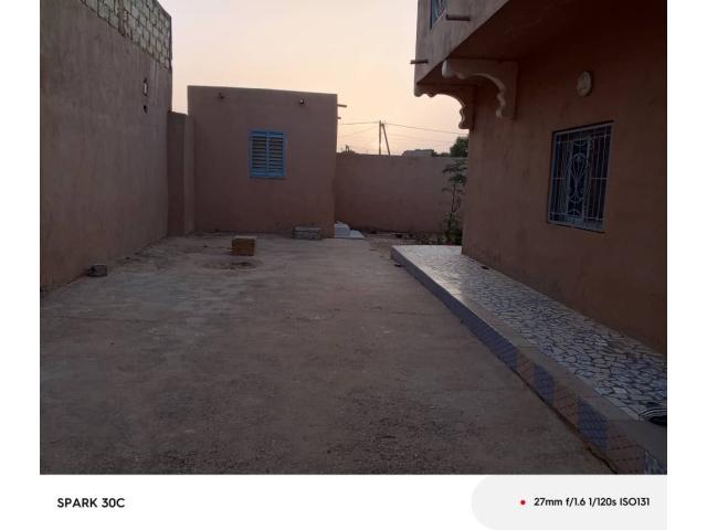 Photo Maison de 4 chambres salon à louer à Saly Sénégal image 2/3