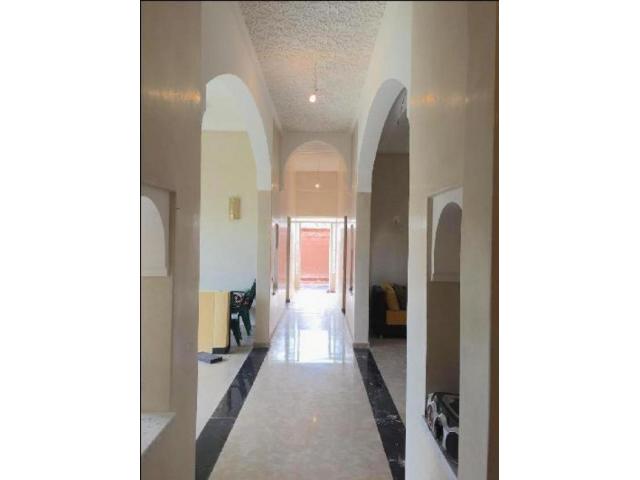 Photo MAISON DE COMPAGNE VIDE OU MEUBLEE AC PISCINE image 2/6