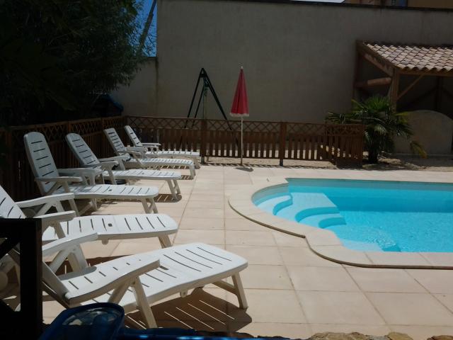 Photo maison de vacances dans le gard  piscine privée   15 pers. image 2/5