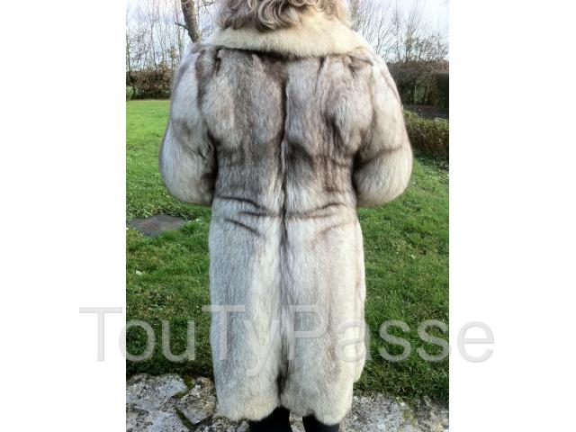 Photo manteau en fourrure image 2/2