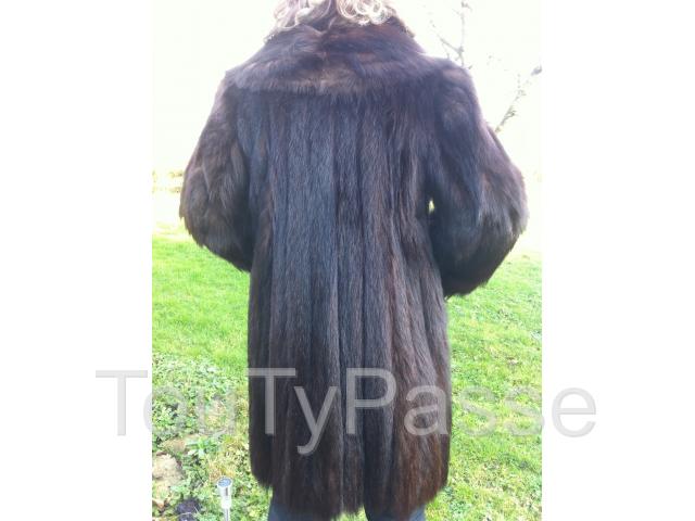 Photo manteau en fourrure image 2/2