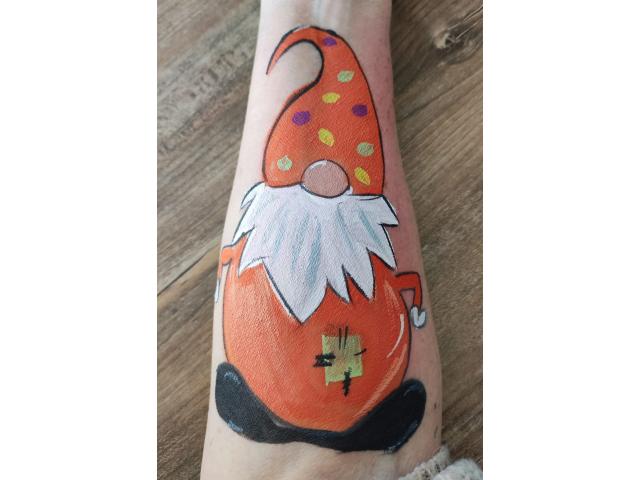 Photo maquilleuse enfants image 2/4