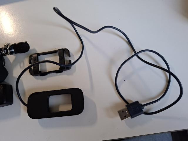 Photo Marque Tractive - Collier GPS pour chat (avec abonnement) image 2/3