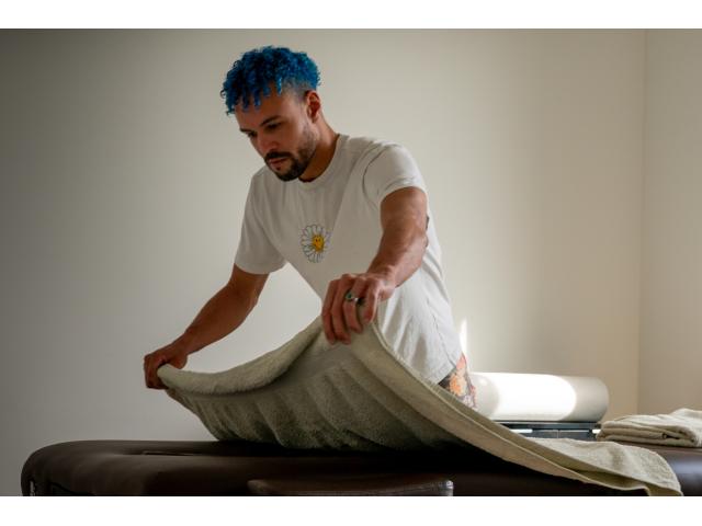Photo Massage et détente Personnalisée à Bruxelles – Offre-toi un Moment Unique image 2/2