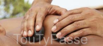Photo Massage H/F aux huiles essentielles bio par masseur image 2/3
