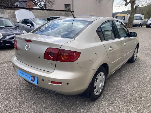 Photo MAZDA 3 1.6 MZ-CD 110CV ACTIVE BERLINE 4 portes image 2/6