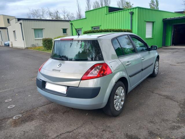 Photo Mégane 2 1.9 dci image 2/3