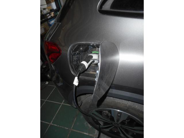 Photo Mercedes 250 gla 250 rechargeable hybride a saisir pour 35000€ image 2/6