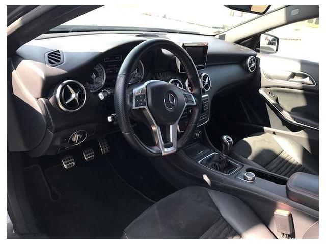 Photo Mercedes CLASSE A - III 200 CDI FASCINATION image 2/3