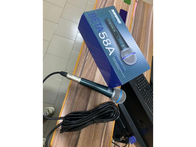 Photo MICROPHONES DE TRES BONNE QUALITE A VENDRE N°03. image 2/5