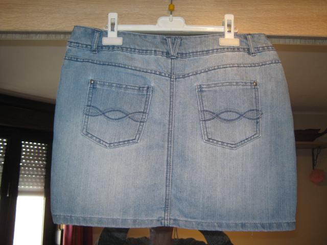 Photo mini jupe en jeans Taille 40 image 2/2