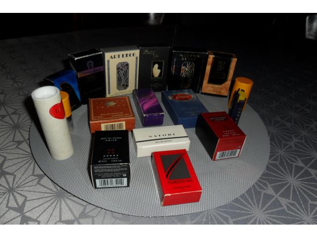 Photo Miniatures de parfum image 2/6