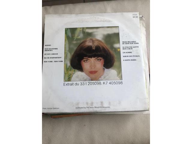 Photo Mireille Mathieu, A Santa Maria - Un homme image 2/2