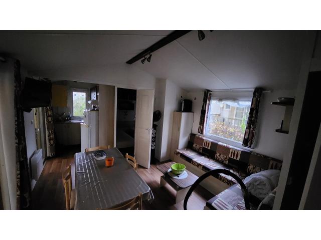 Photo Mobil-home résidentiel sur parcelle de camping image 2/3