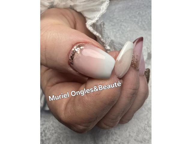 Photo Modèles ongles image 2/6