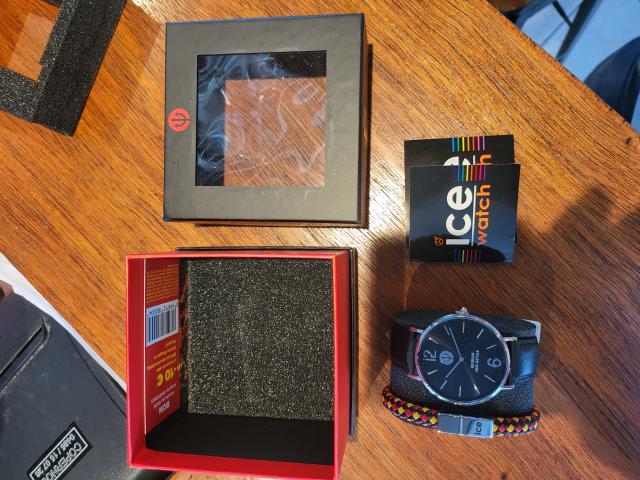 Photo MONTRE ICE WATCH AVEC BRACELET image 2/3