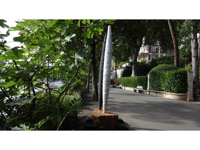 Photo Monumentale Skulptur aus Marmor und Schiefer – Gartenstatue image 2/5