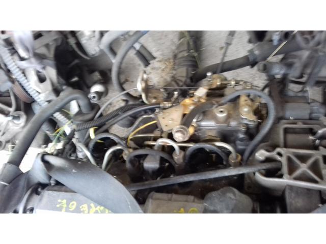 Photo moteur  Béziers  moteur  clio  1  1l9  d    avec pompe  injection   le moteur  et    bon   138  mill image 2/2