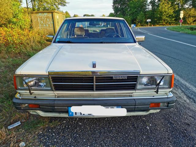 Photo Nissan Cédric sgl 2.8 diesel image 2/2