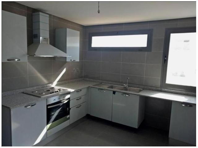 Photo Offre Appartement vide a BOUSKOURA image 2/6