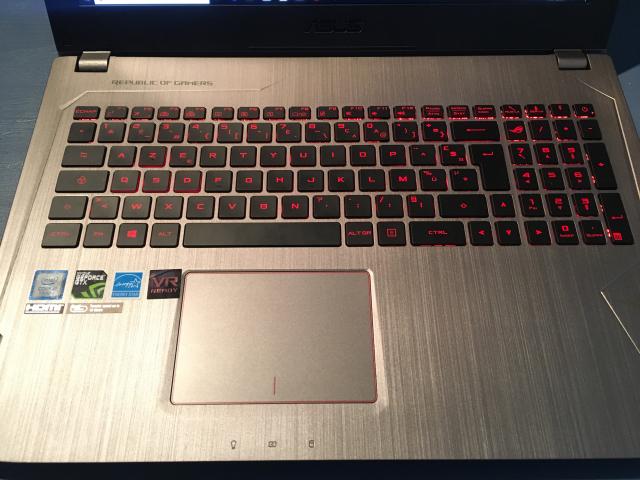 Photo PC ASUS GAMER i7-7700HQ / 16 Go / GTX 1070 8GO image 2/4