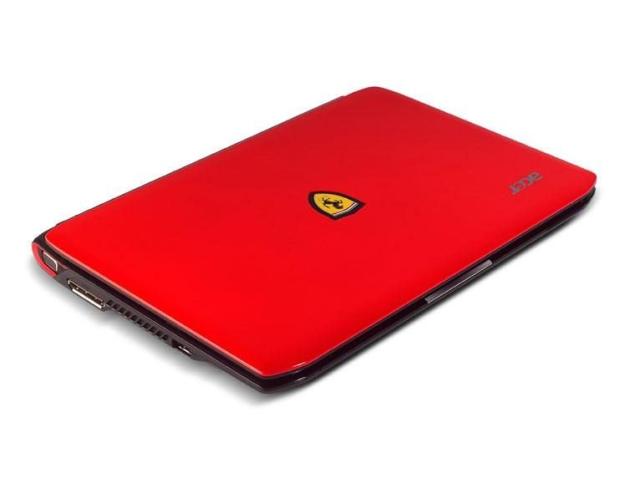 Photo Pc Portable Acer édition Ferrari One (sous Windows 10) image 2/6