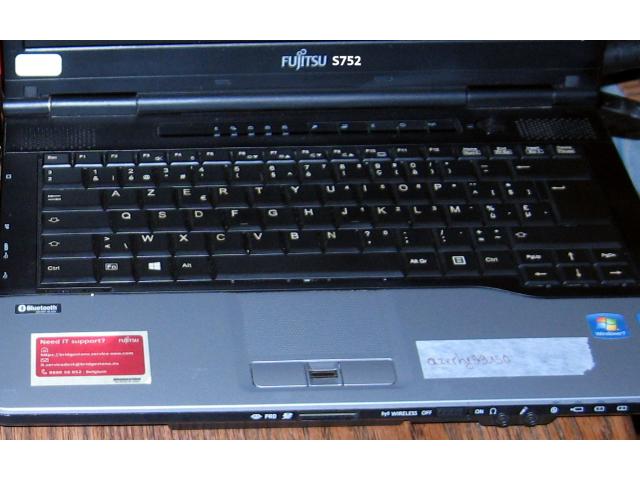 Photo pc portable Fijitsu lifebook S752. image 2/6