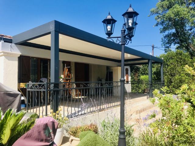 Photo Pergola véranda bioclimatique sur mesure Nao image 2/2