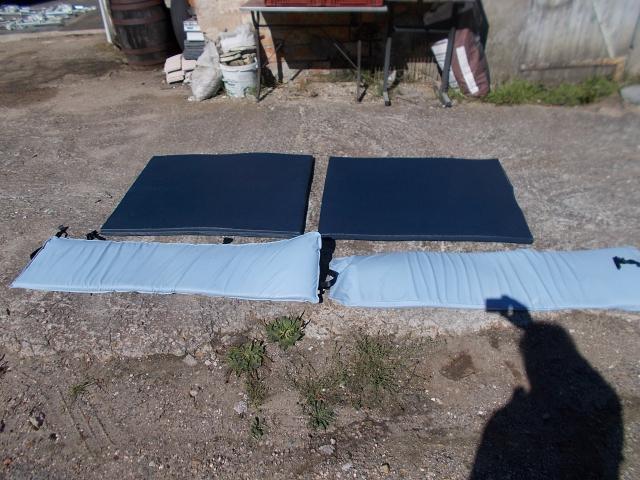 Photo petit Matelas 1 m x 80 cm  anti escarre   faire un prix image 2/3