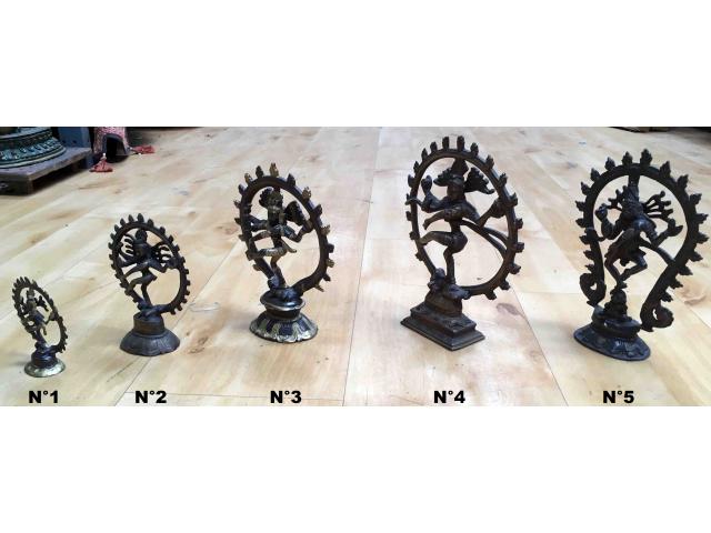 Photo Petite roue de Shiva Nataraja en bronze - D: 8 à 17 cm image 2/3
