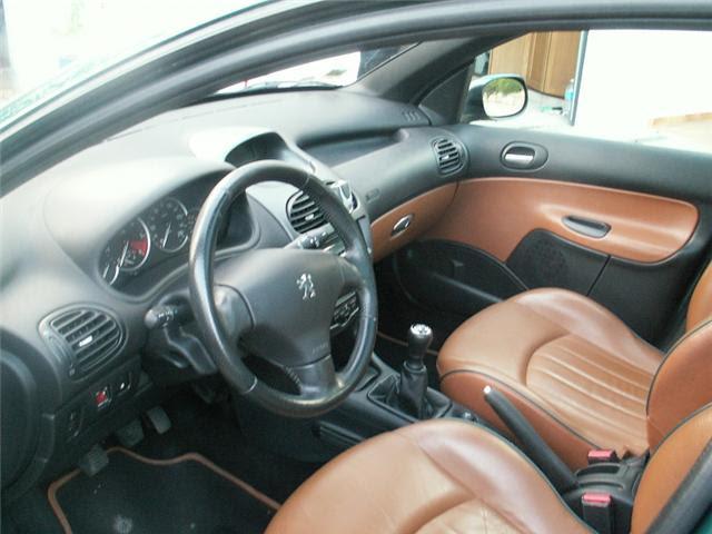 Photo Peugeot 206 2.0 HDi Roland Garros image 2/3